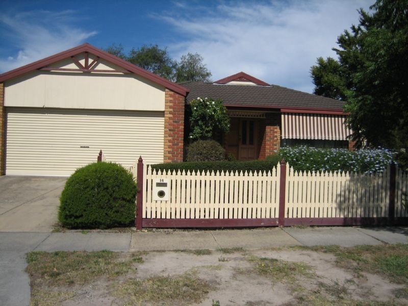 14 Christina Street, Narre Warren VIC 3805