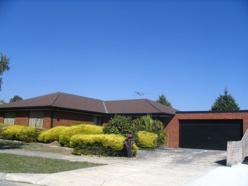 2 Aristotle Court, Narre Warren VIC 3805