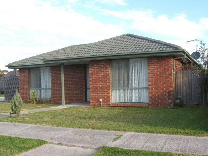 43 Emily Drive, Narre Warren VIC 3805