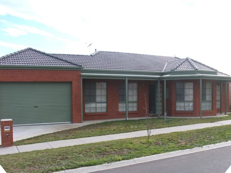 2 Elida Crescent, Narre Warren South VIC 3805