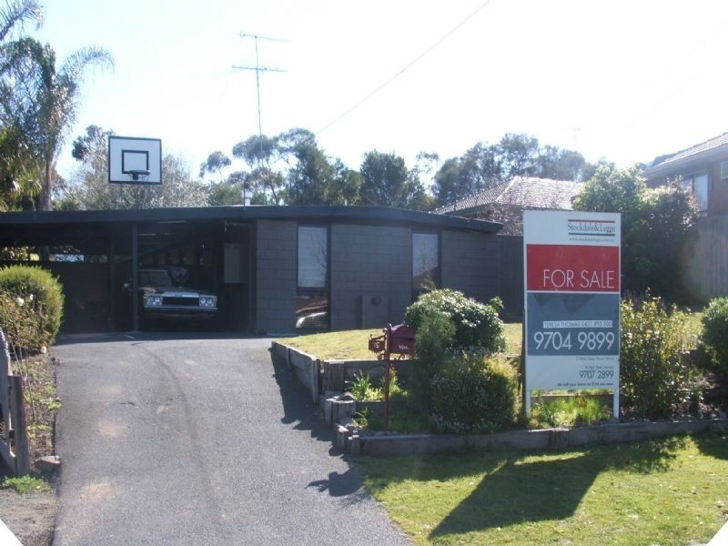 19 Westleigh Crescent, Narre Warren VIC 3805