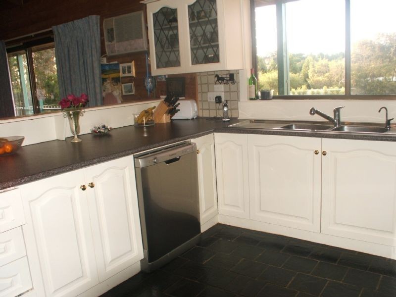 305 Belgrave Hallam Road, Narre Warren North VIC 3804