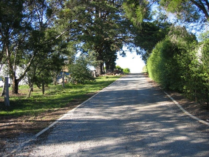 305 Belgrave Hallam Road, Narre Warren North VIC 3804