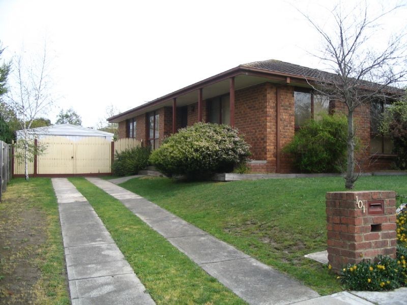 101 Norfolk Drive, Narre Warren VIC 3805
