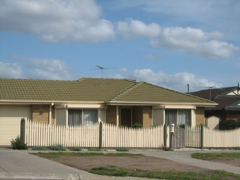 23 Amberly Park Drive, Narre Warren VIC 3805