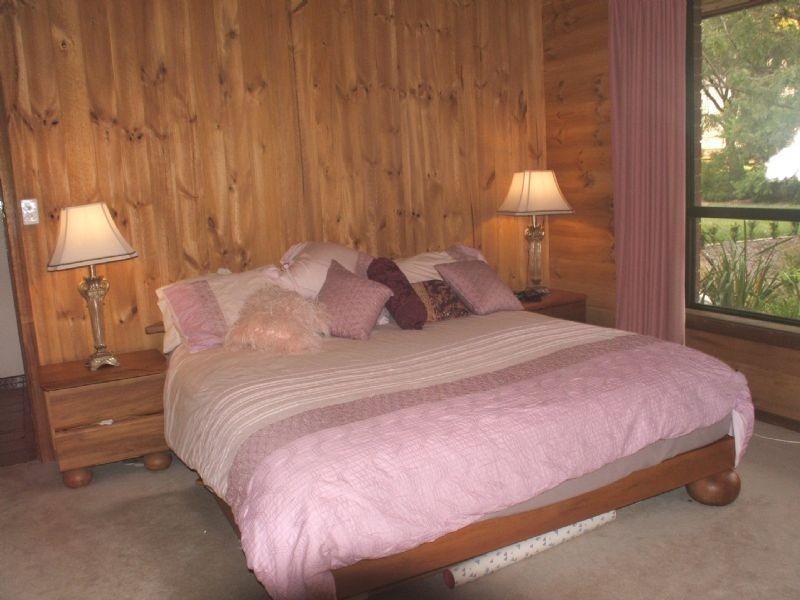 305  Belgrave Hallam Road, Narre Warren North VIC 3804