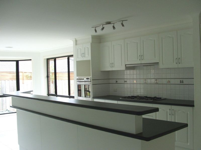 78 LEIGH DRIVE, Pakenham VIC 3810