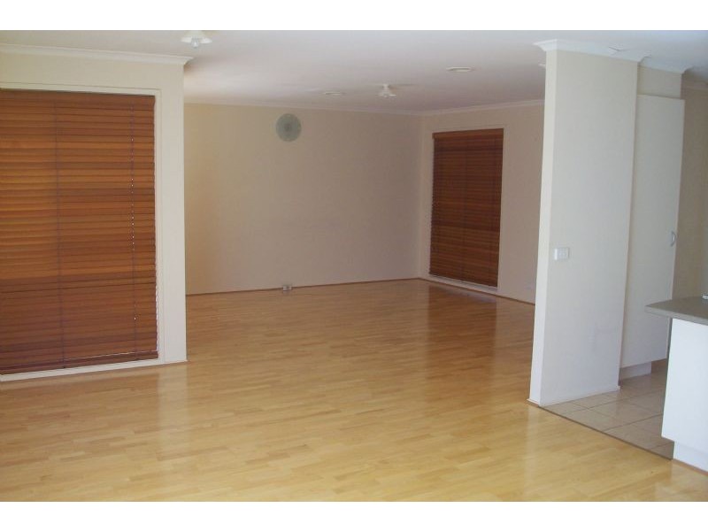 110 Harold Keys Drive, Narre Warren VIC 3805