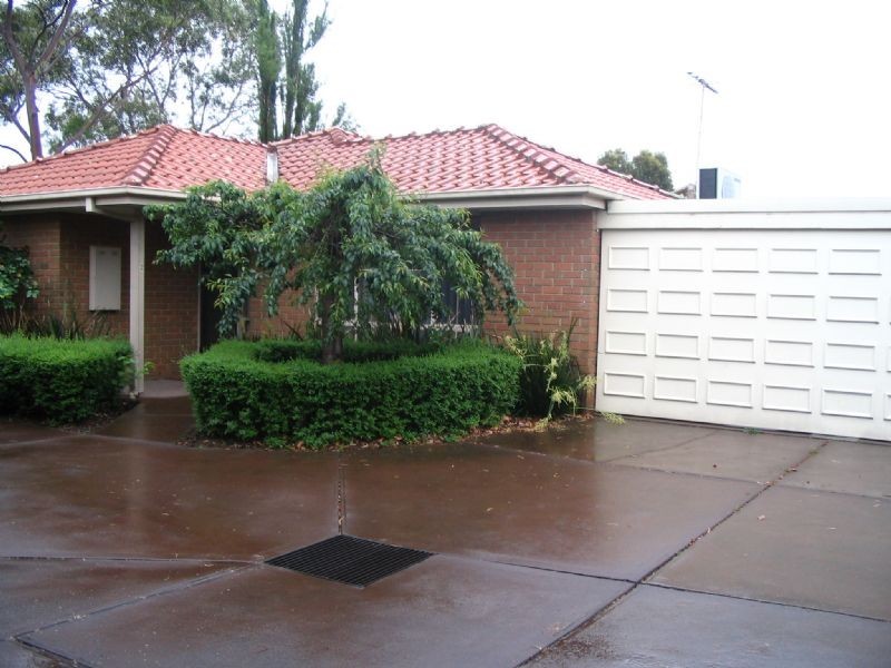 2/458 Centre Road, Berwick VIC 3806