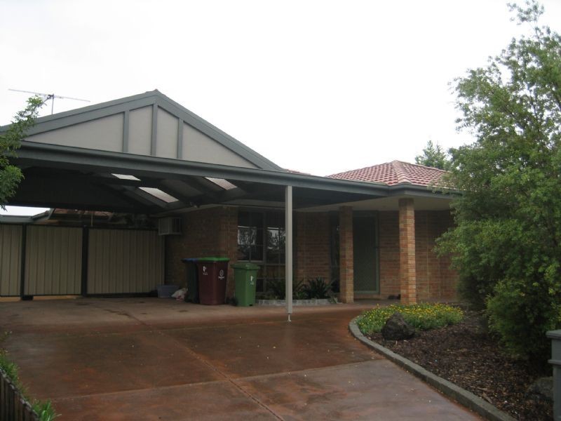 33 Murdoch Avenue, Narre Warren VIC 3805