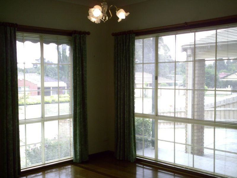 8  ROSSETTI COURT , Pakenham VIC 3810