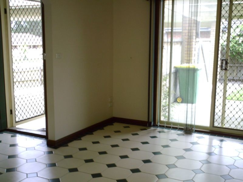 8  ROSSETTI COURT , Pakenham VIC 3810