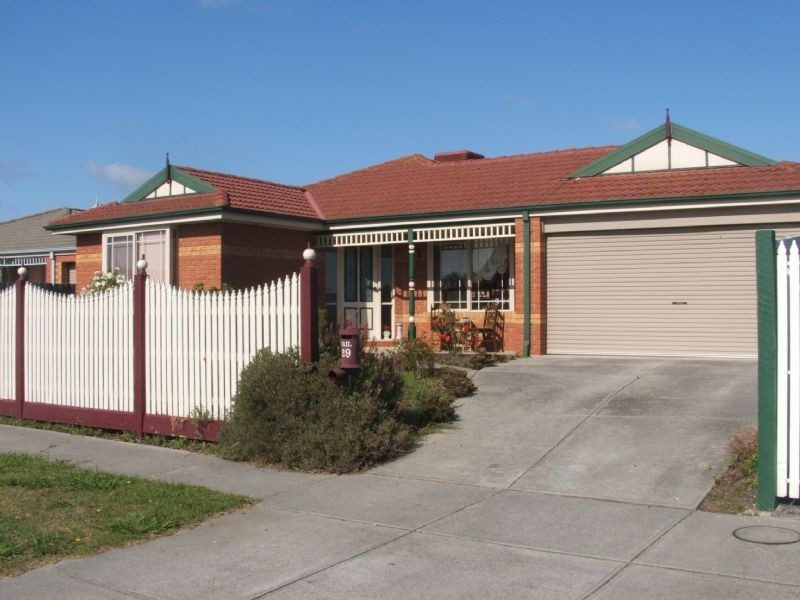 29 Cobblestone Avenue, Narre Warren South VIC 3805