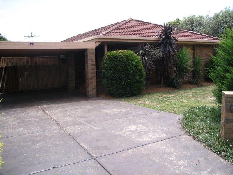 9 Clarissa Court, Narre Warren VIC 3805