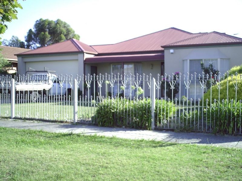 25 BARINGA PARK DRIVE, Narre Warren South VIC 3805