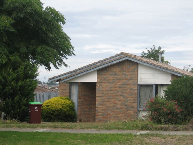 59 Amber Crescent, Narre Warren VIC 3805