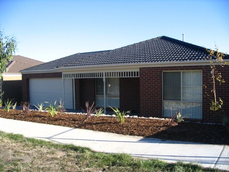 23 Central Road, Hampton Park VIC 3976