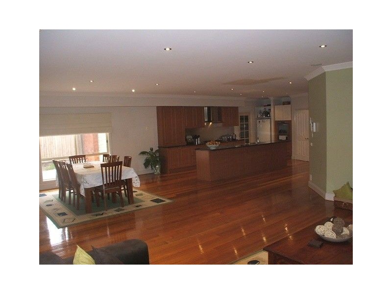 160 SWEENEY DRIVE, Narre Warren VIC 3805