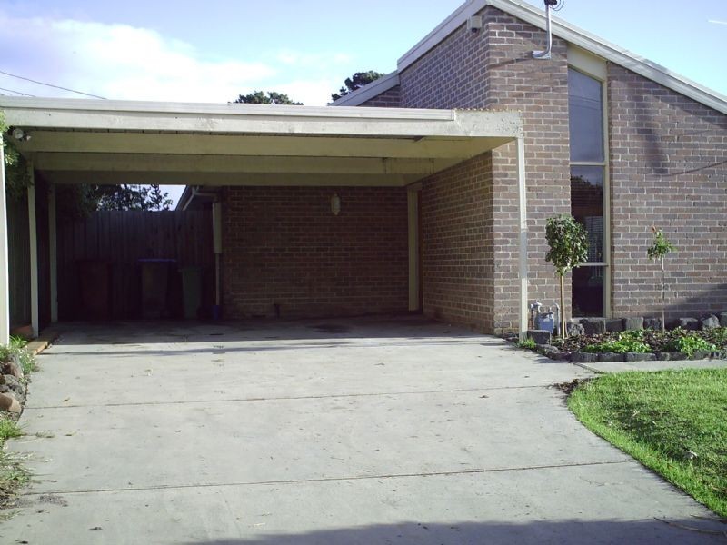 51 Valley Fair, Narre Warren VIC 3805