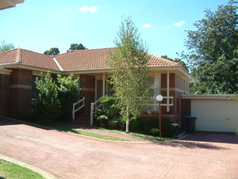 2/143 High Street, Berwick VIC 3806