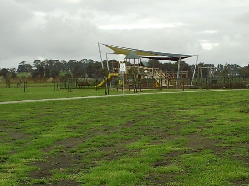 12 Parish Court, Narre Warren South VIC 3805