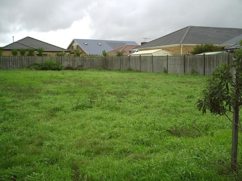 12 Parish Court, Narre Warren South VIC 3805