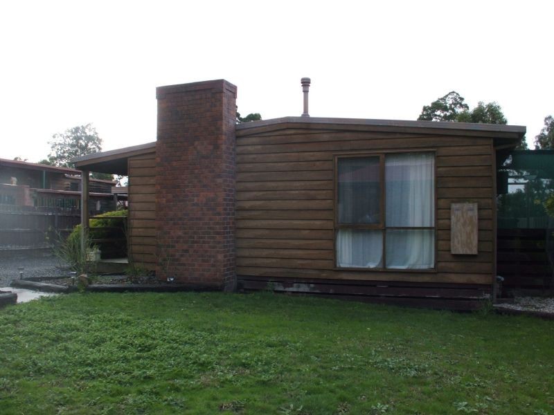 25 Woodlands Cresent, Narre Warren VIC 3805