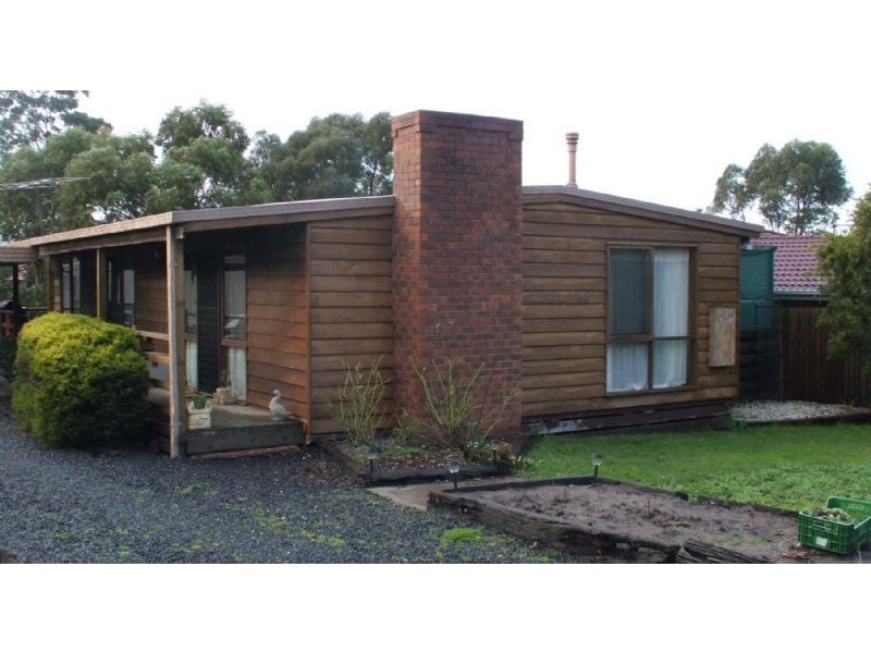 25 Woodlands Cresent, Narre Warren VIC 3805