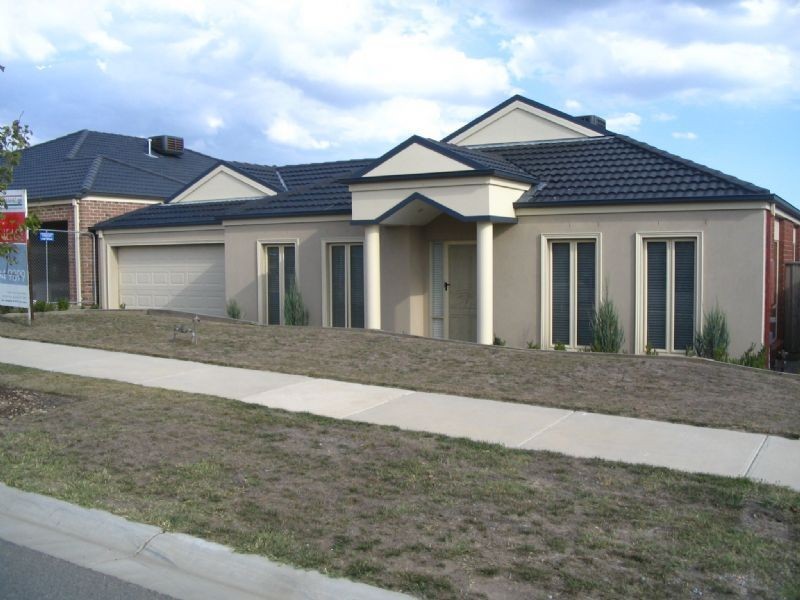 27 Glenview Rise, Berwick VIC 3806