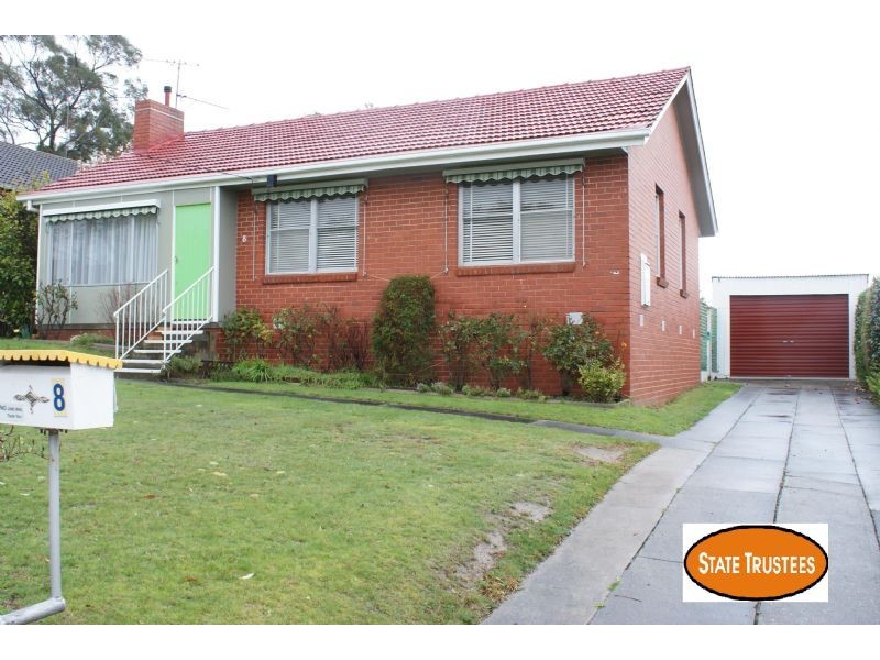 8  Deveney Street, Pakenham VIC 3810