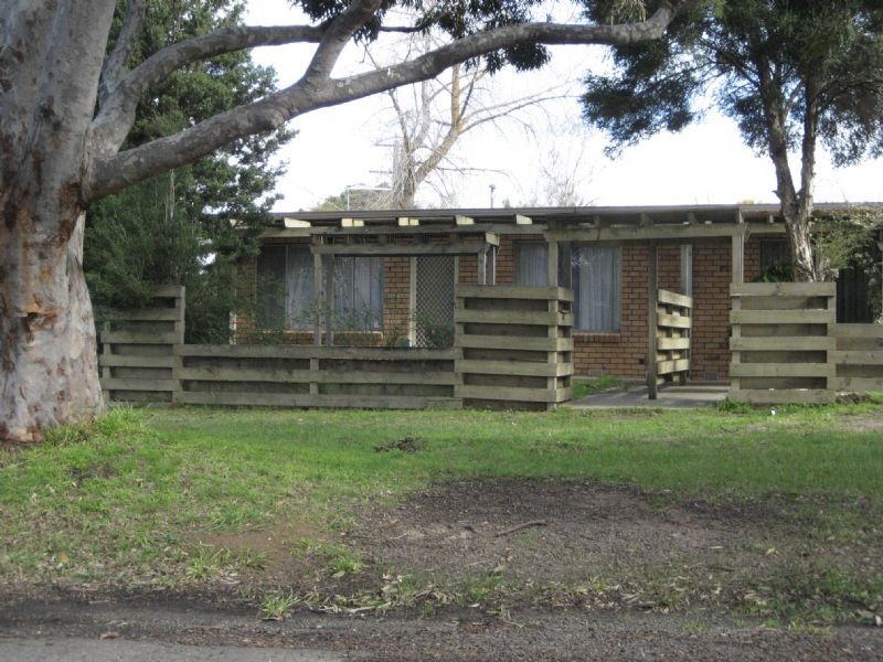 1/7 Manuka Road, Berwick VIC 3806