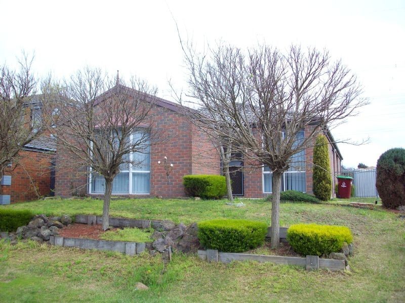 7 Springvalley Way, Narre Warren VIC 3805