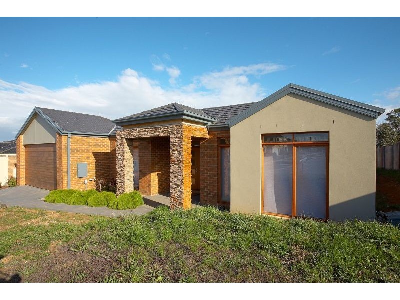 69 Piermont Drive, Berwick VIC 3806