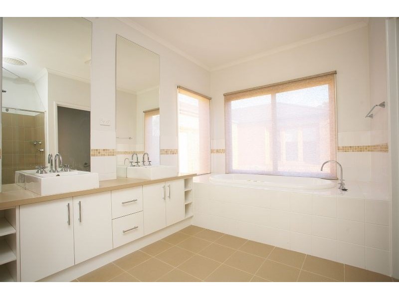 69 Piermont Drive, Berwick VIC 3806