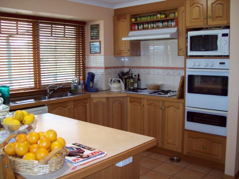 34 Oakleaf Place, Narre Warren VIC 3805