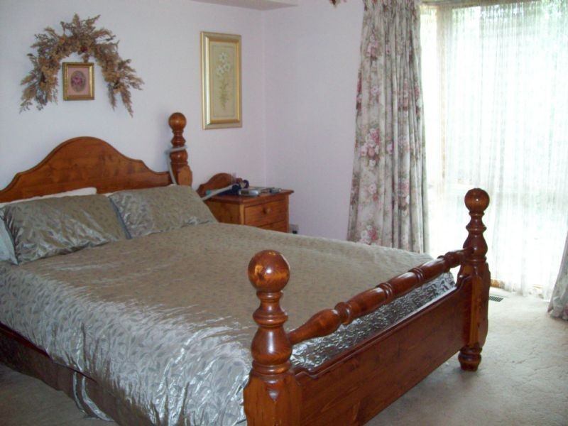 34 Oakleaf Place, Narre Warren VIC 3805