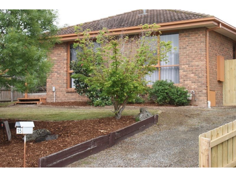 15 Andene Drive, Narre Warren VIC 3805