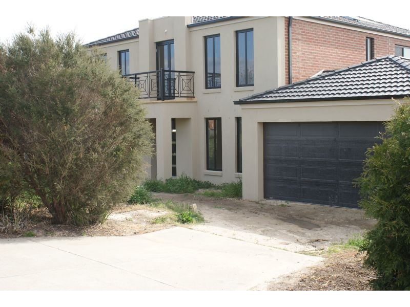 9 PICCADILLY COURT, Narre Warren South VIC 3805