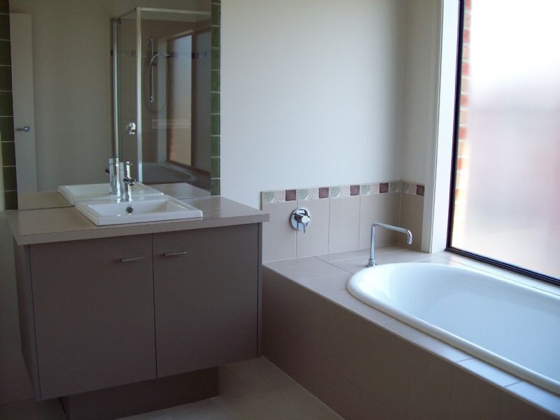 9 PICCADILLY COURT, Narre Warren South VIC 3805