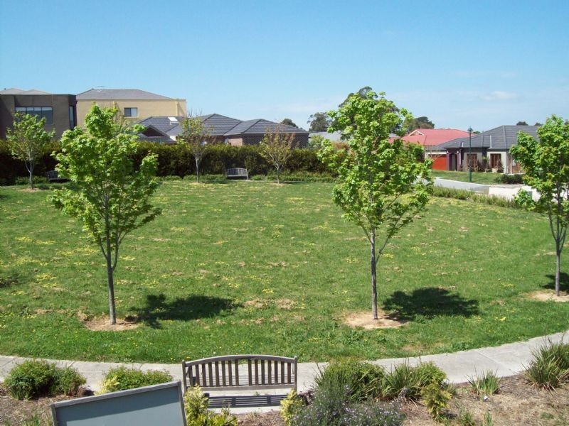 9 PICCADILLY COURT, Narre Warren South VIC 3805