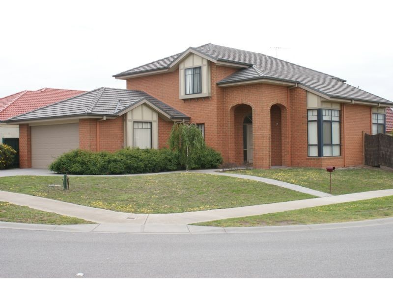 21 Harrington Drive, Narre Warren South VIC 3805