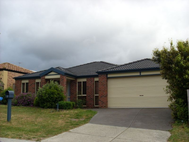 4 Conifer Court, Narre Warren VIC 3805