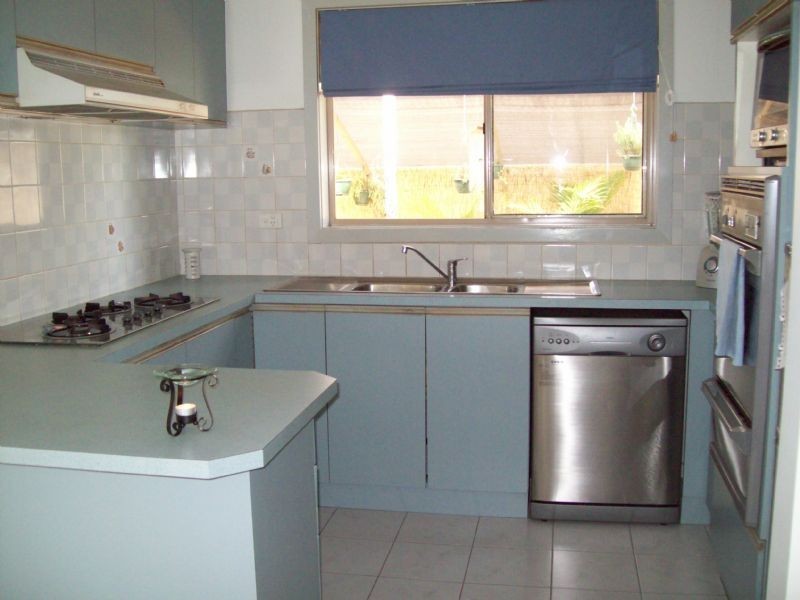 27 Ireland Avenue, Narre Warren VIC 3805