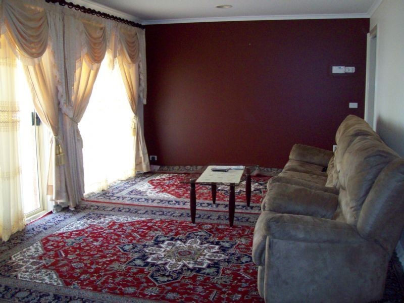 29 ENGLAND WALK, Narre Warren South VIC 3805