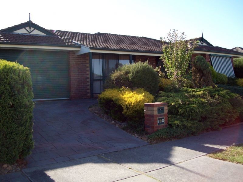 30 COBBLESTONE AVENUE, Narre Warren South VIC 3805