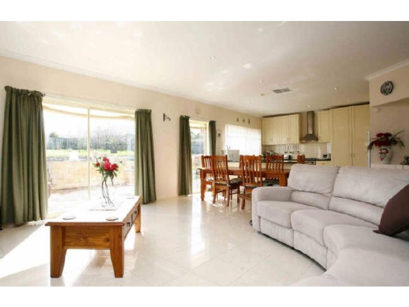 Narre Warren North VIC 3804