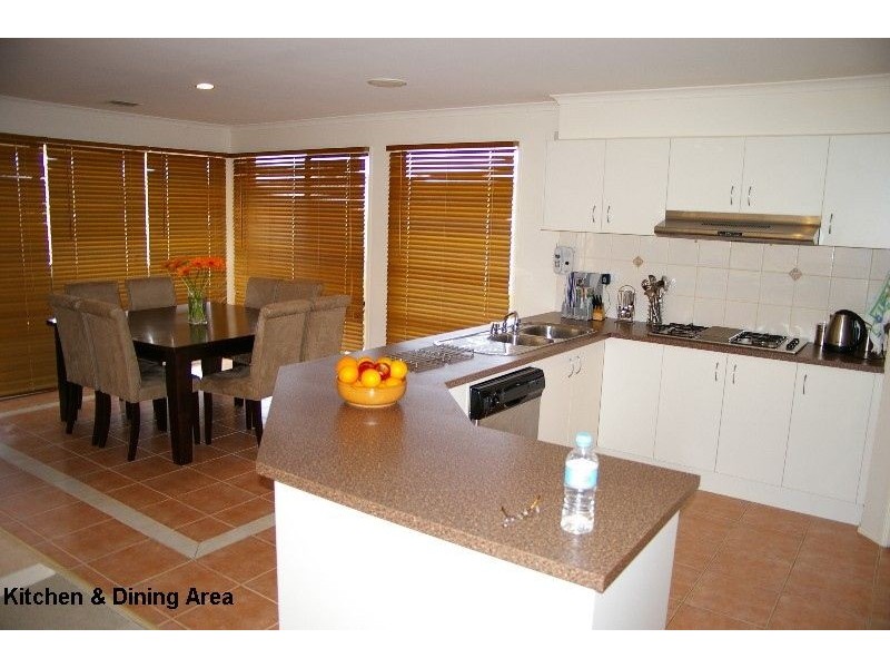 10 Broadland Way, Narre Warren South VIC 3805