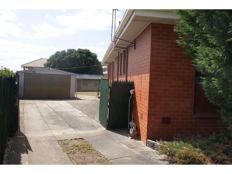 21 MORAN STREET, Narre Warren VIC 3805