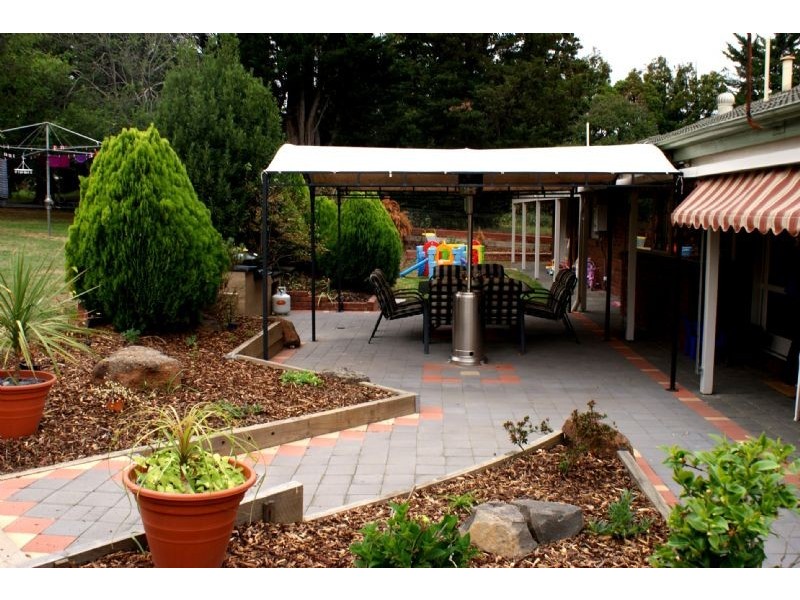 15 MCKENZIE LANE, Narre Warren North VIC 3804