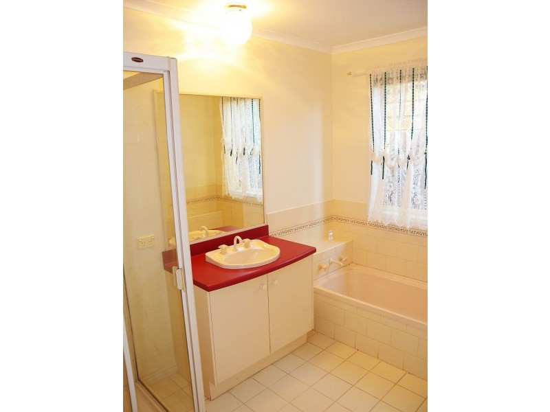 Narre Warren South VIC 3805